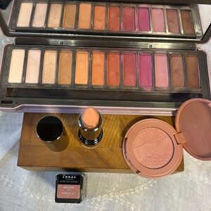 Bundle NWT Lorac lipstick & Tarte blush in  Paaarty, Berries preloved eyeshadows